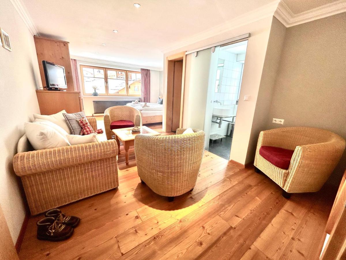 Haus Wallis By Stayfritz - Ski-In Ski-Out Zimmer 'Garni' Am Arlberg Warth  Exteriör bild