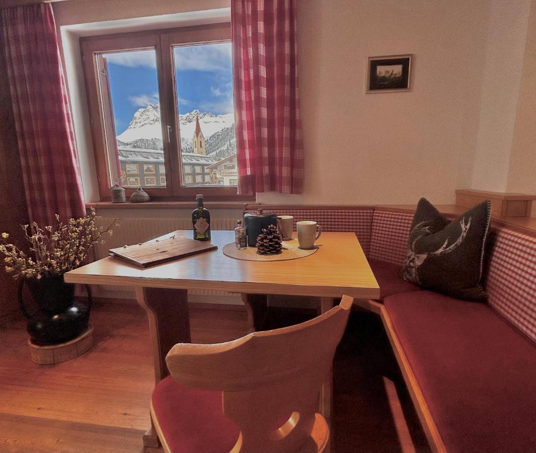 Haus Wallis By Stayfritz - Ski-In Ski-Out Zimmer 'Garni' Am Arlberg Warth  Exteriör bild